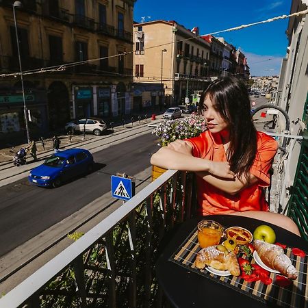 Casamira B&B Napoli Centrale ภายนอก รูปภาพ