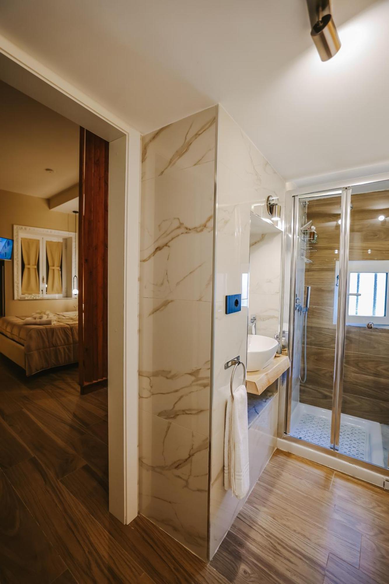 Casamira B&B Napoli Centrale ภายนอก รูปภาพ