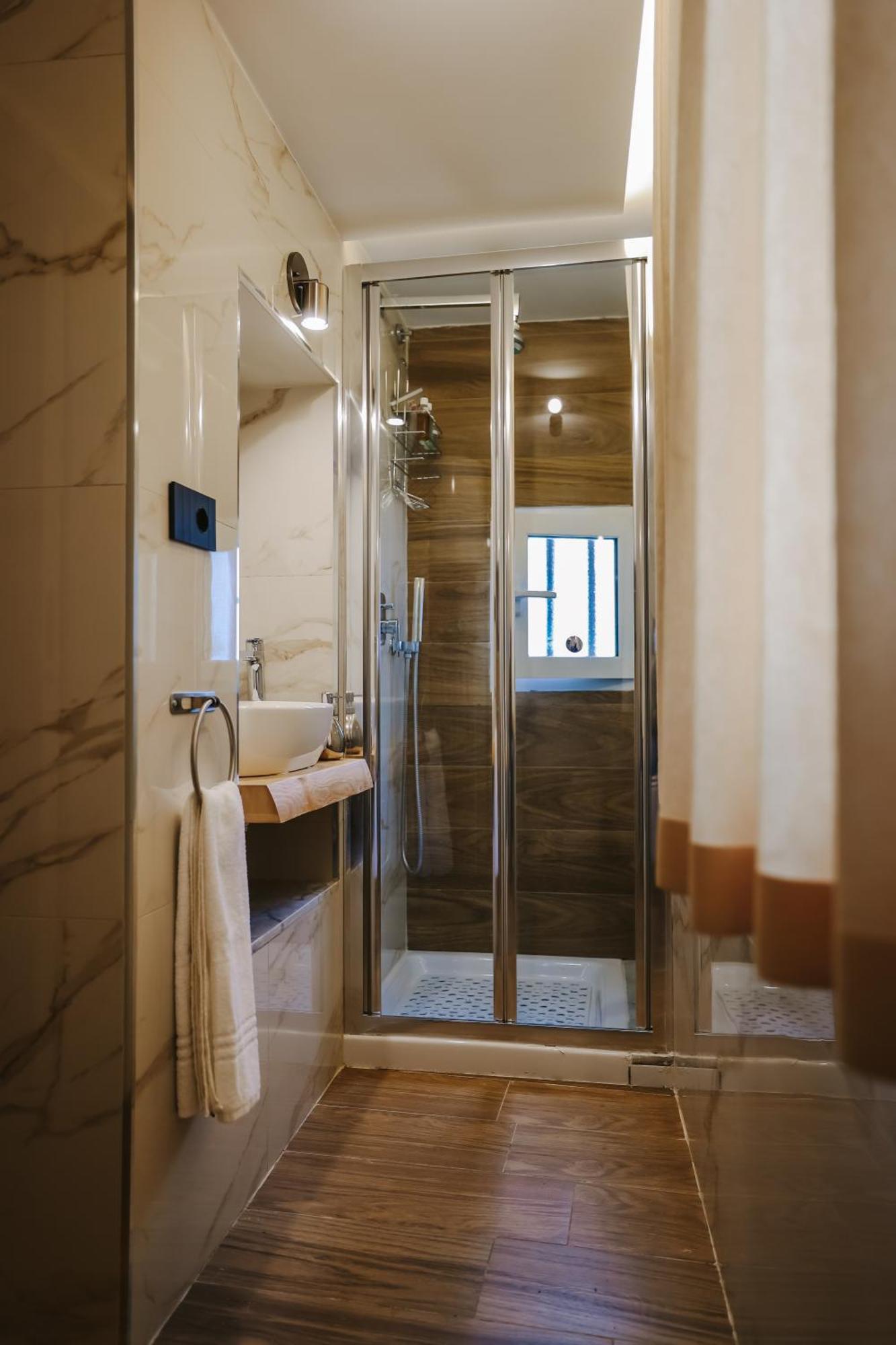 Casamira B&B Napoli Centrale ภายนอก รูปภาพ